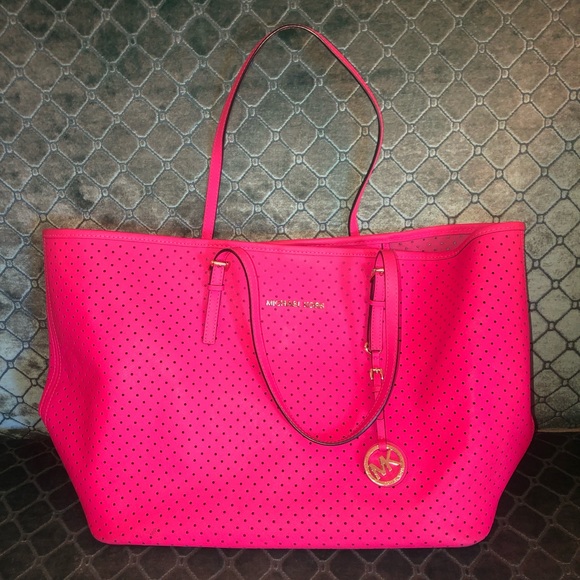 Michael Kors Purse - Picture 1 of 6